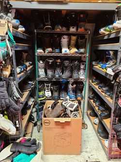 Mens womens kids snowboard boots