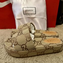 Gucci GG Platform Sandals Size 8 & Baccarat Perfume Combo