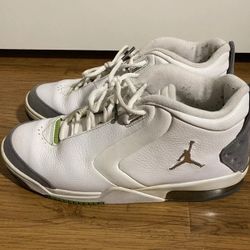 Air Jordan Big Fund White Metallic Silver Green Bean, Size 10.5