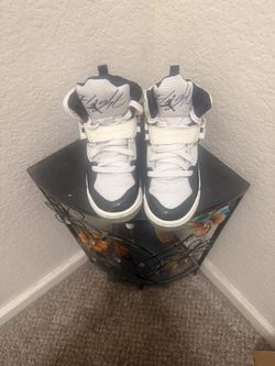 Boys Air Jordan
