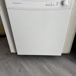 Dishwasher - Frigidaire