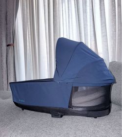 Cybex Priam bassinet