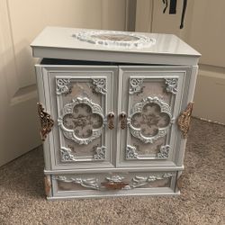 Floral Knows Makeup Storage box 