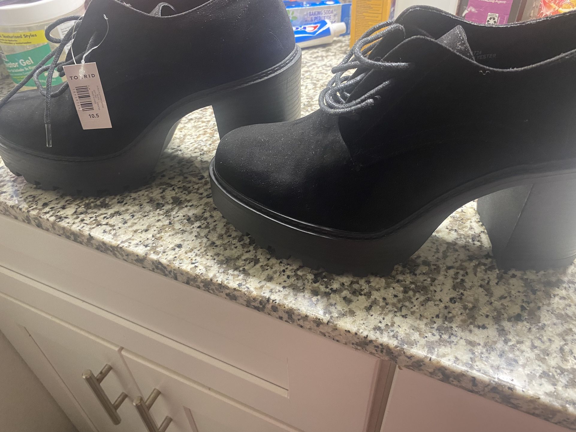 Black Heel Shoes