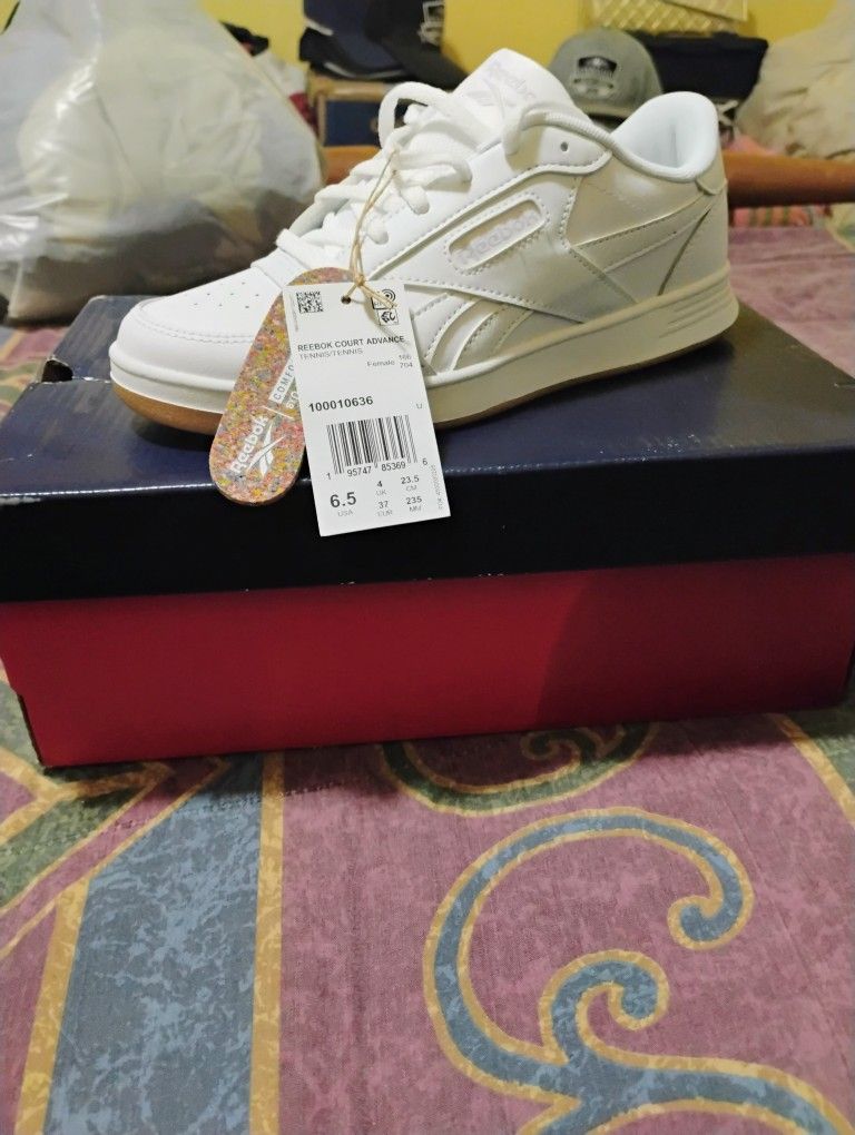Woman's Reebok Shoes