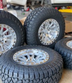 Arena Wheels & Tires