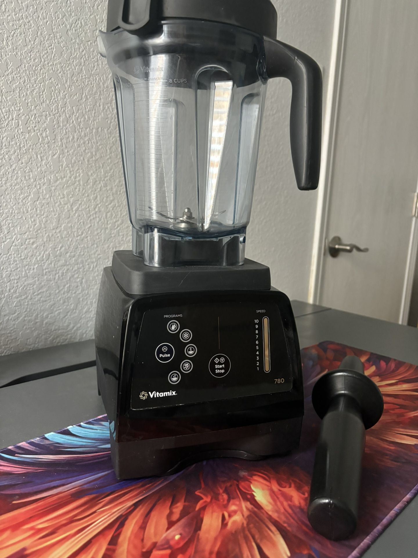Vitamix 780 Pro Black Touchscreen Blender (barely used)