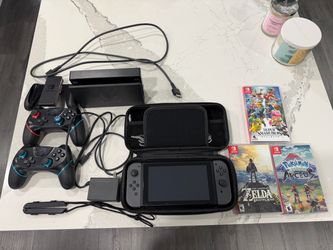 Nintendo Switch Bundle (Original Model) - Excellent Condition + 4 AAA Games & Accessories