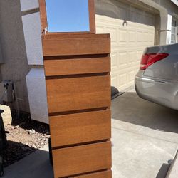 Heavy Drawer Chest with Mirror 