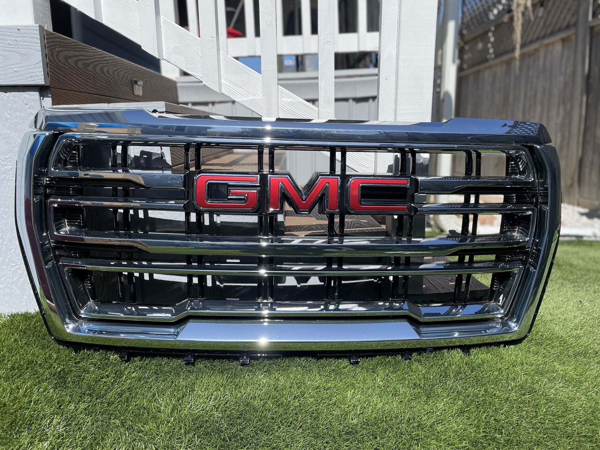 2021 2022 2023 GMC Yukon SLT/Yukon XL SLT Bright Chrome Grille (contact info removed)7 OEM AND FRONT MOLDING CRHOME