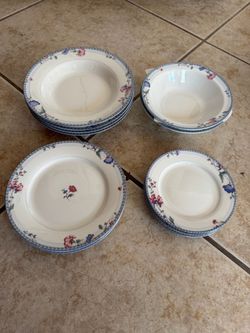 Rare Oneida Blue Lattice Porcelain Plate/Bowl 13pc Assortment