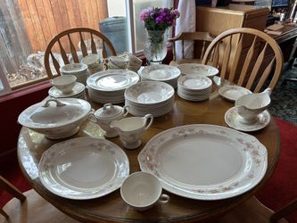 97 Piece-Service Of 12 Homer Laughlin Eggshell Georgian