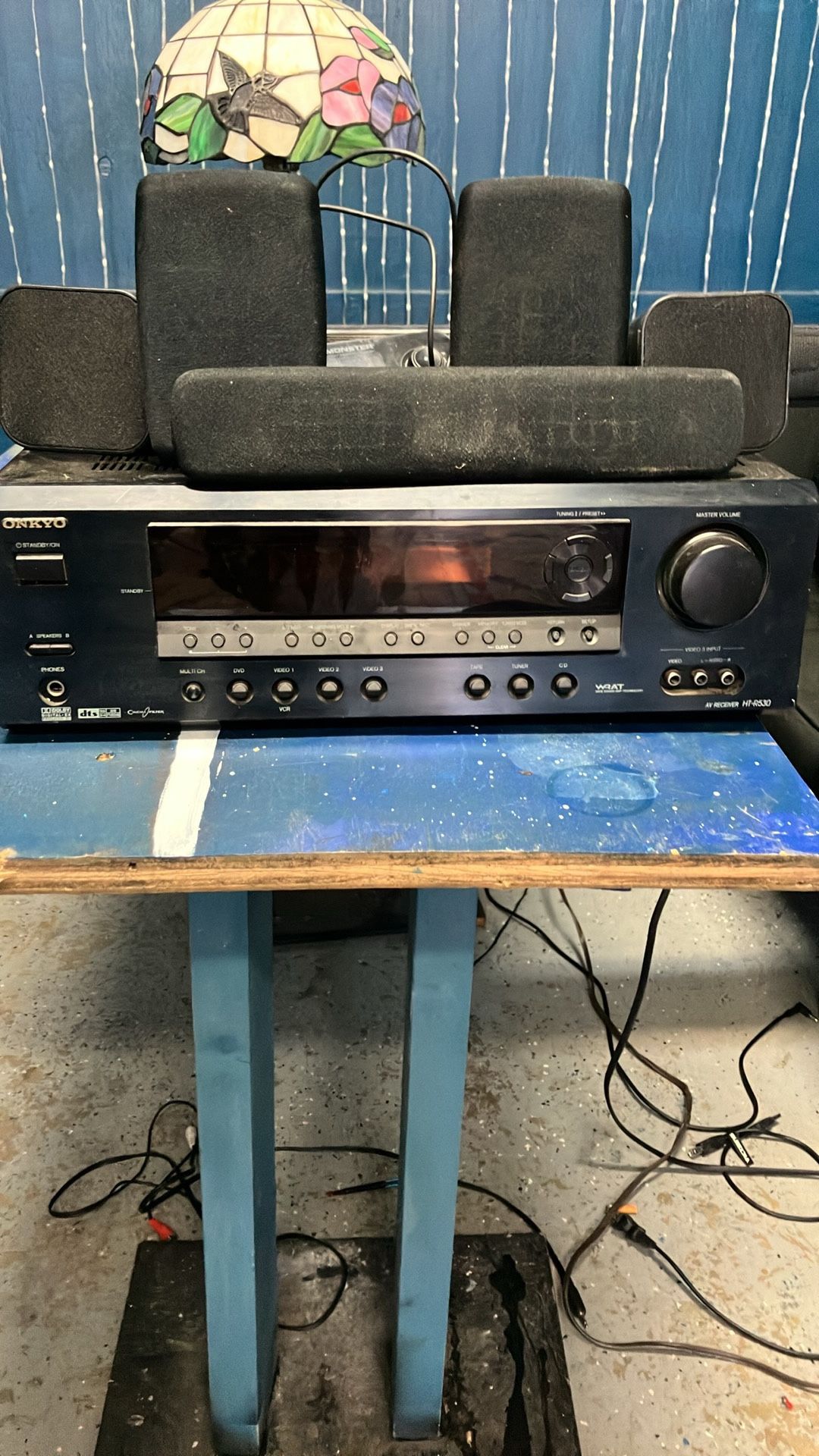 Onkoyo Receiver/amp + Speakers