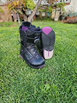 Women's Snowboard Boots 7.0
