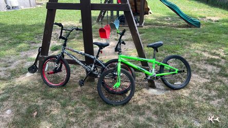 Two BMX Bikes – Dynacraft and Madd Gear