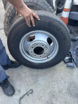 Chevy Express Box Van Wheels