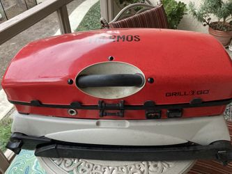 Thermos Portable Grill with standing legs