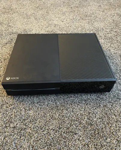 Microsoft Xbox One 1540 500GB Console - Black