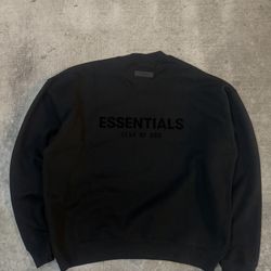 Essentials Crewneck