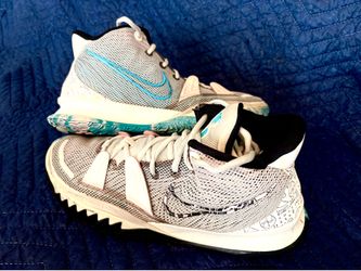 Kyrie 7 Pale Ivory (Men’s 10.5)