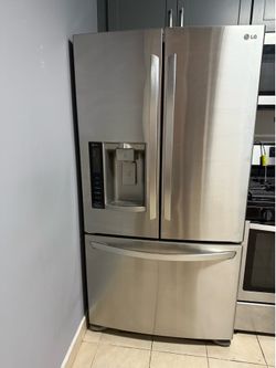LG 36in wide French Door Refrigerator
