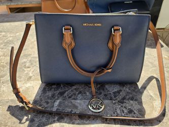 Michael Kors purse & wallet