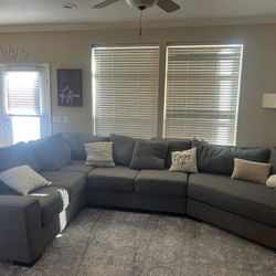 sectional couch  