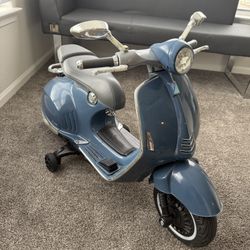 Vespa Kids Electric Motorcycle 