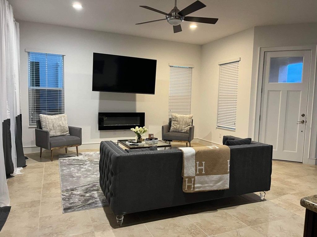 Sofa/ Couch
