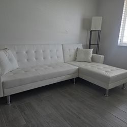 WHITE SECTIONAL W/ Sofa Bed FUNCTION 🛋️