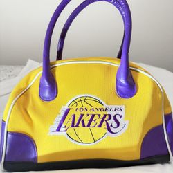 Lakers purse