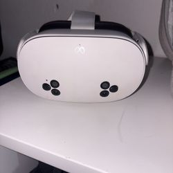 Oculus 3s With Case