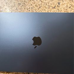 Apple MacBook Air M4 15” w/Apple Care