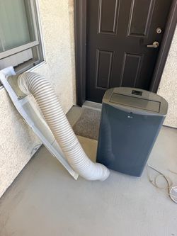 LG Portable Air Conditioner with Exhaust Hose