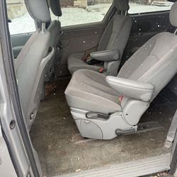 2007 Dodge Caravan 2900 OBO