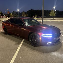 2017 Dodge Charger R/T – Rebuilt Title – $15,000