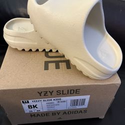 Yezzy Slides