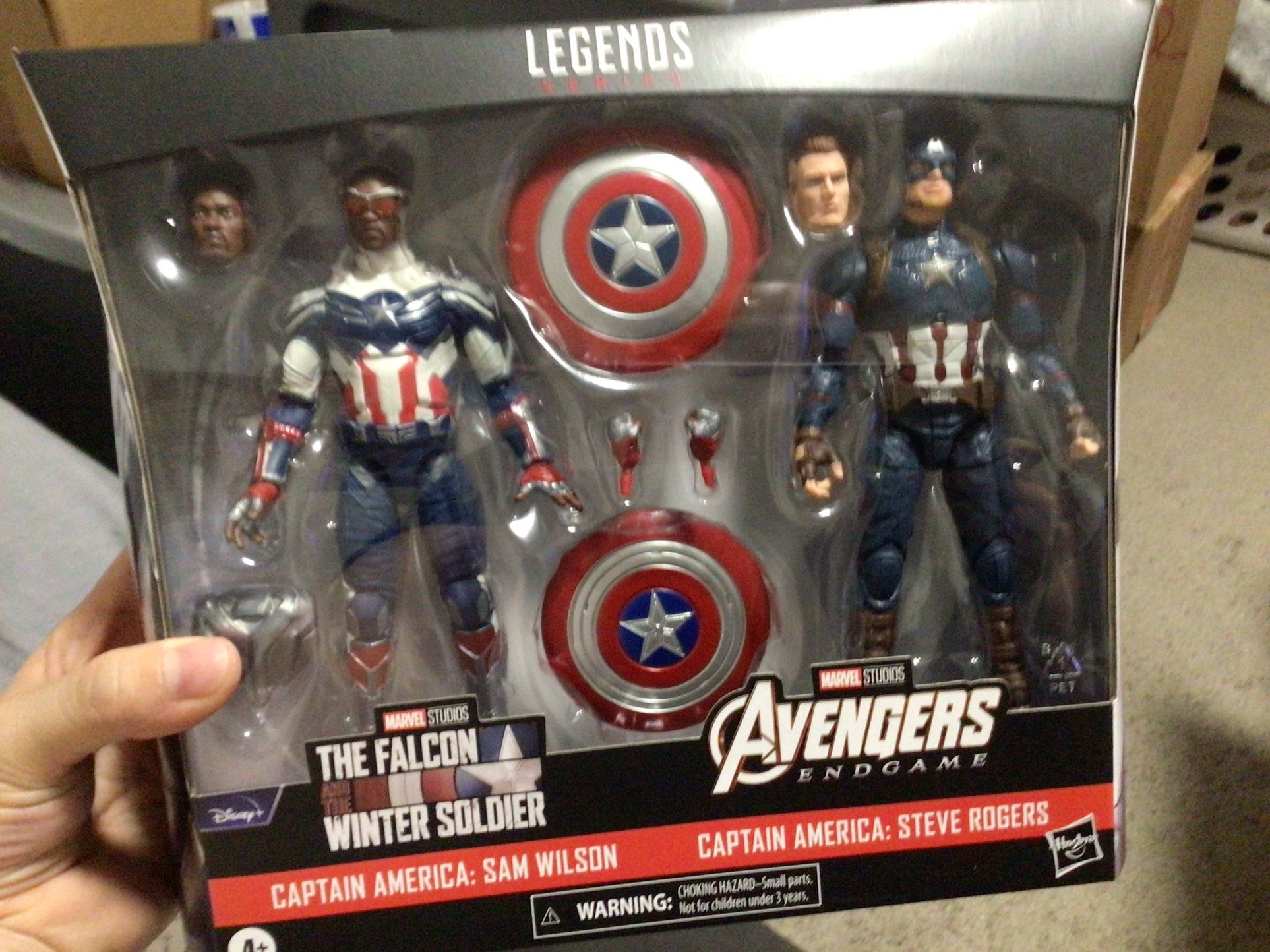 MARVEL LEGEND CAPTAIN AMERICA 2 PACK