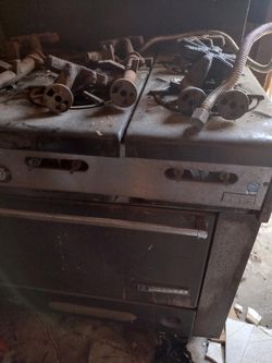 Garland Gas Stove 6 Burner
