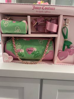 New juicy couture set