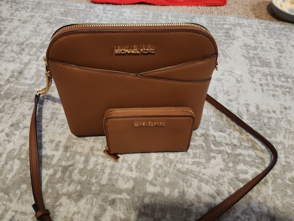 Michael Kors Crossbody