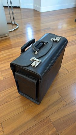 Samsonite Pilot Catalog Case lawyer rolling case