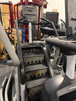 Life Fitness PowerMill Stair Climber