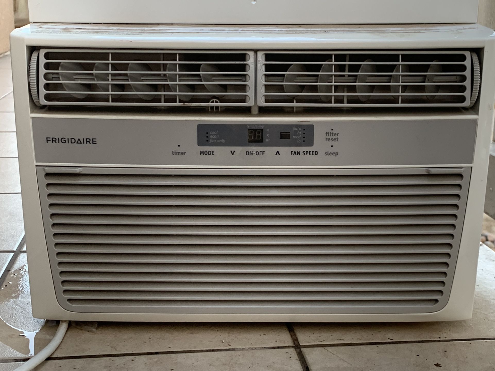 Frigidaire - 8,000 BTU Window AC