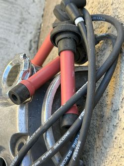 Valve  cover- Cabon Fiber Cap Ans Brans New plug Wires