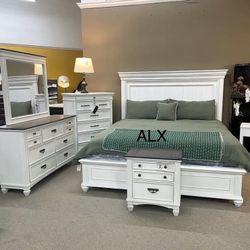 Ashley >queen Bedroom Set 4 Piece Brand New 