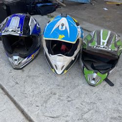 Dirt Bike Helmets 