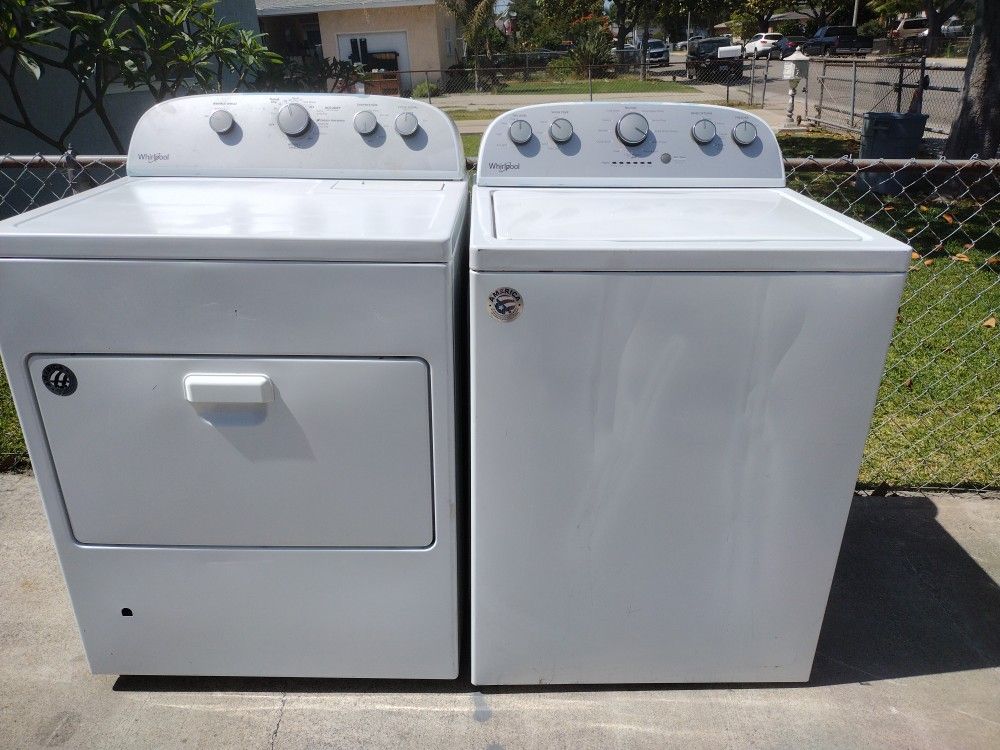 Whirlpool Washer And Gas Dryer