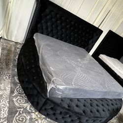 Queen Size Round Storage Bed $749