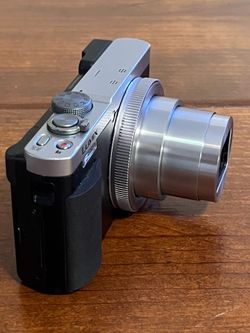 Panasonic Lumix DMC-ZS50 camera